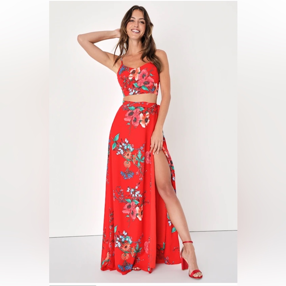 Lulu’s Bloom With a View Red Floral Print Two-Piece Maxi Dress NWT Small